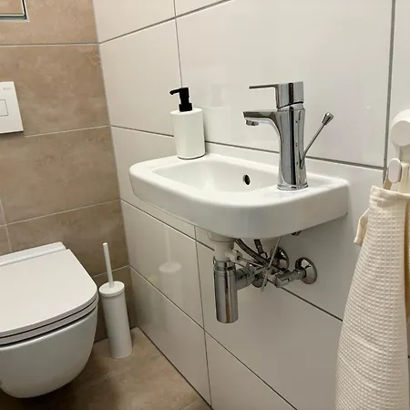 Pure Simplicity Apartment Bratislava