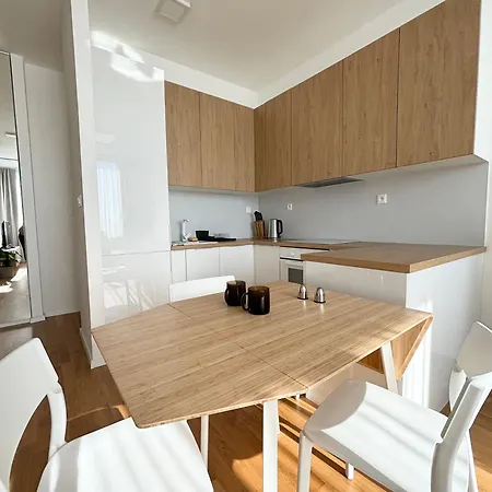 Apartment Pure Simplicity *